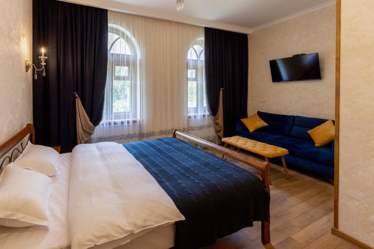 Hotel Graf Kazbegi Extérieur photo