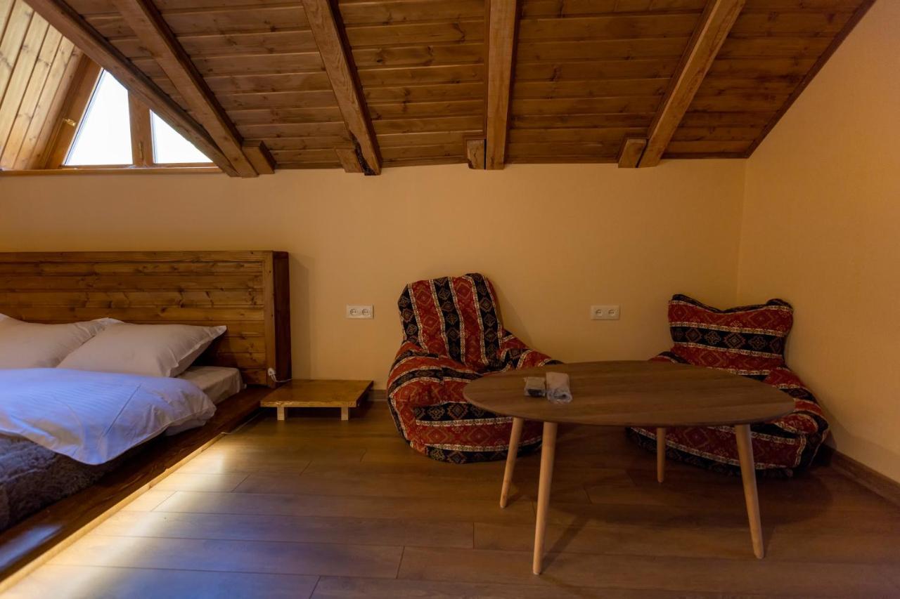 Hotel Graf Kazbegi Extérieur photo