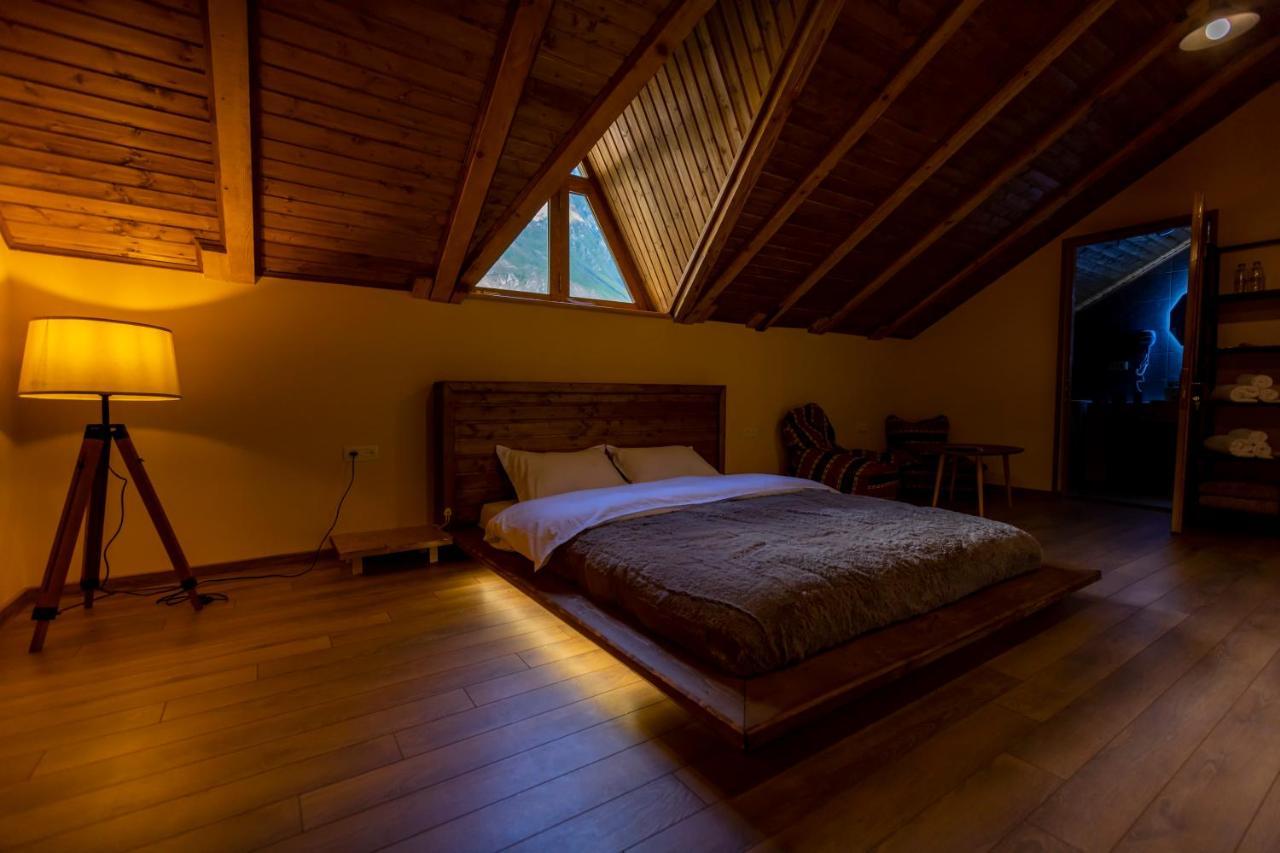 Hotel Graf Kazbegi Extérieur photo