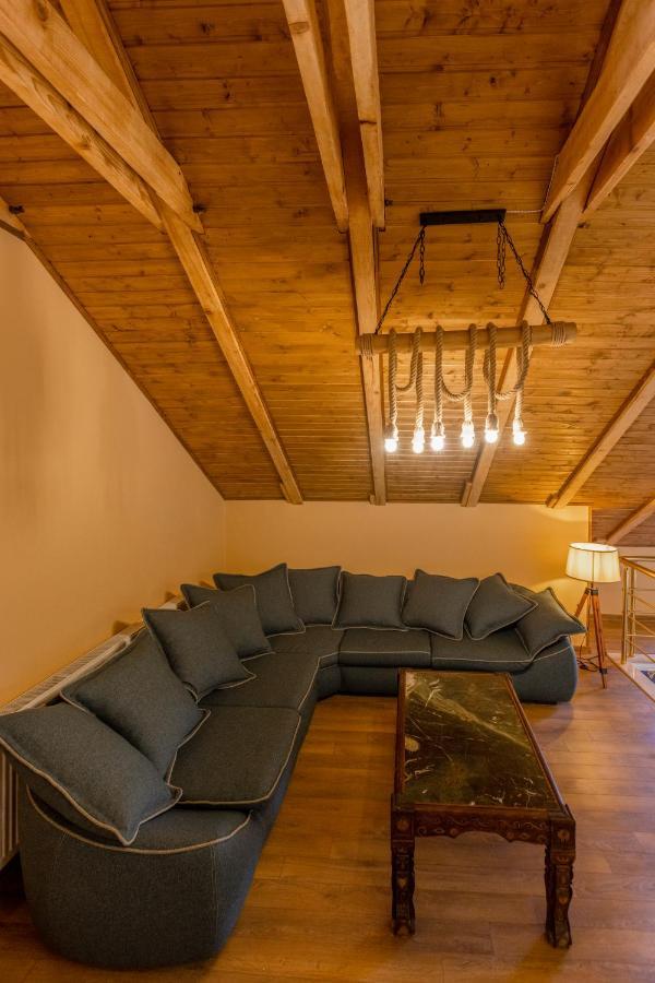 Hotel Graf Kazbegi Extérieur photo
