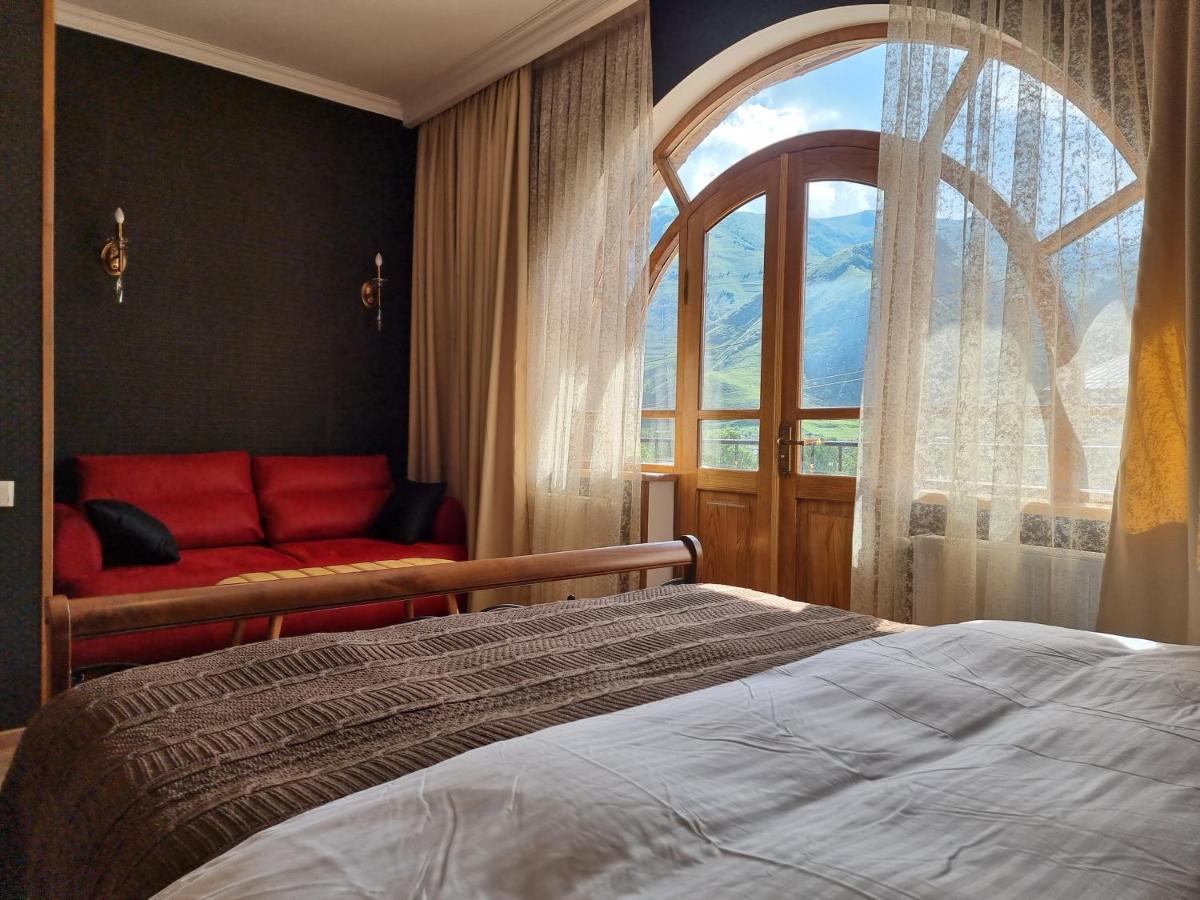 Hotel Graf Kazbegi Extérieur photo