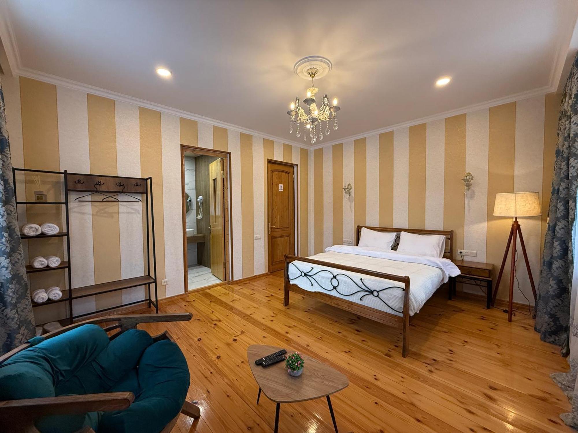 Hotel Graf Kazbegi Extérieur photo